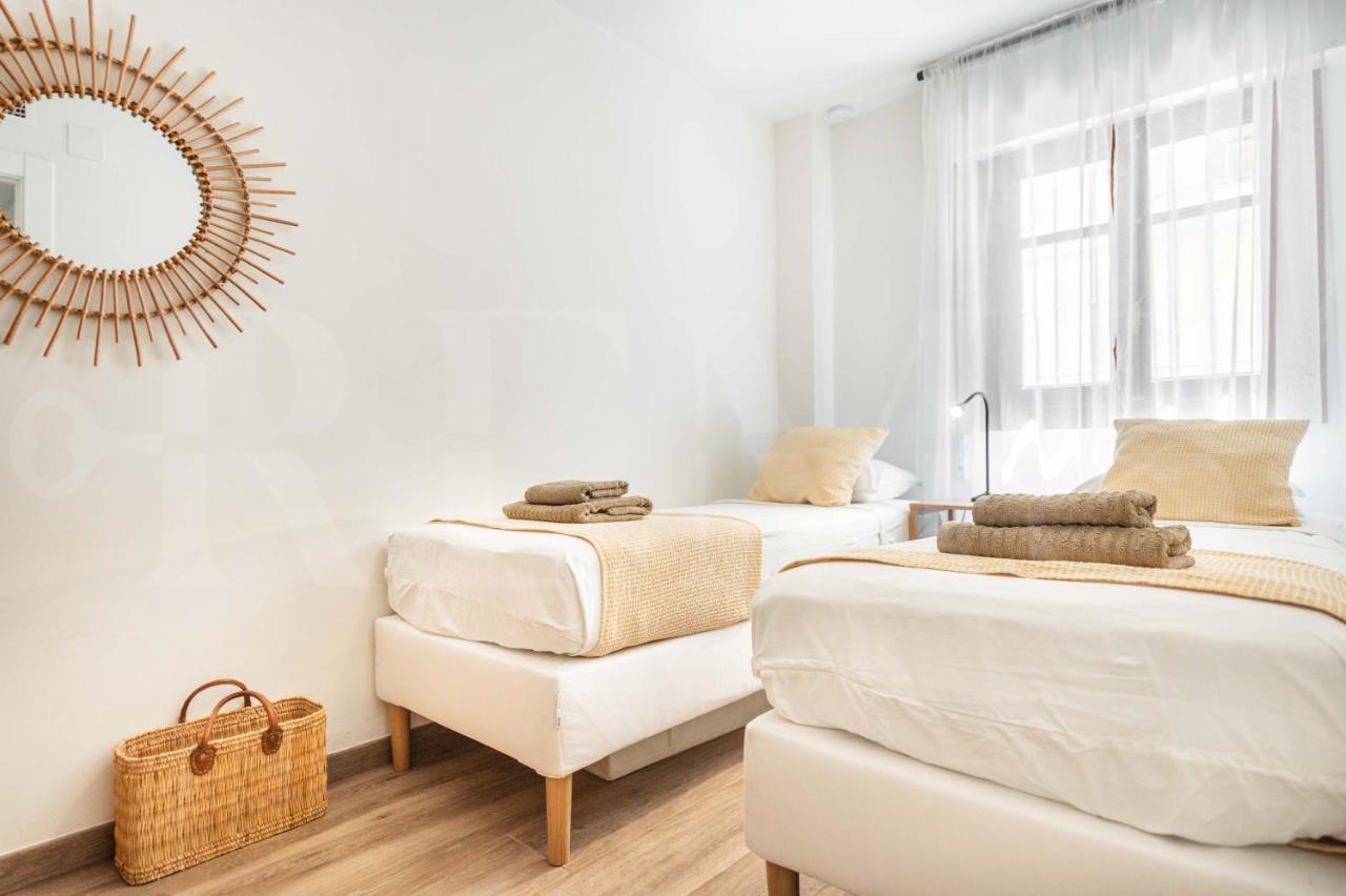 Spacious Apartment Next To Plaza De La Merced By Rems Málaga Kültér fotó