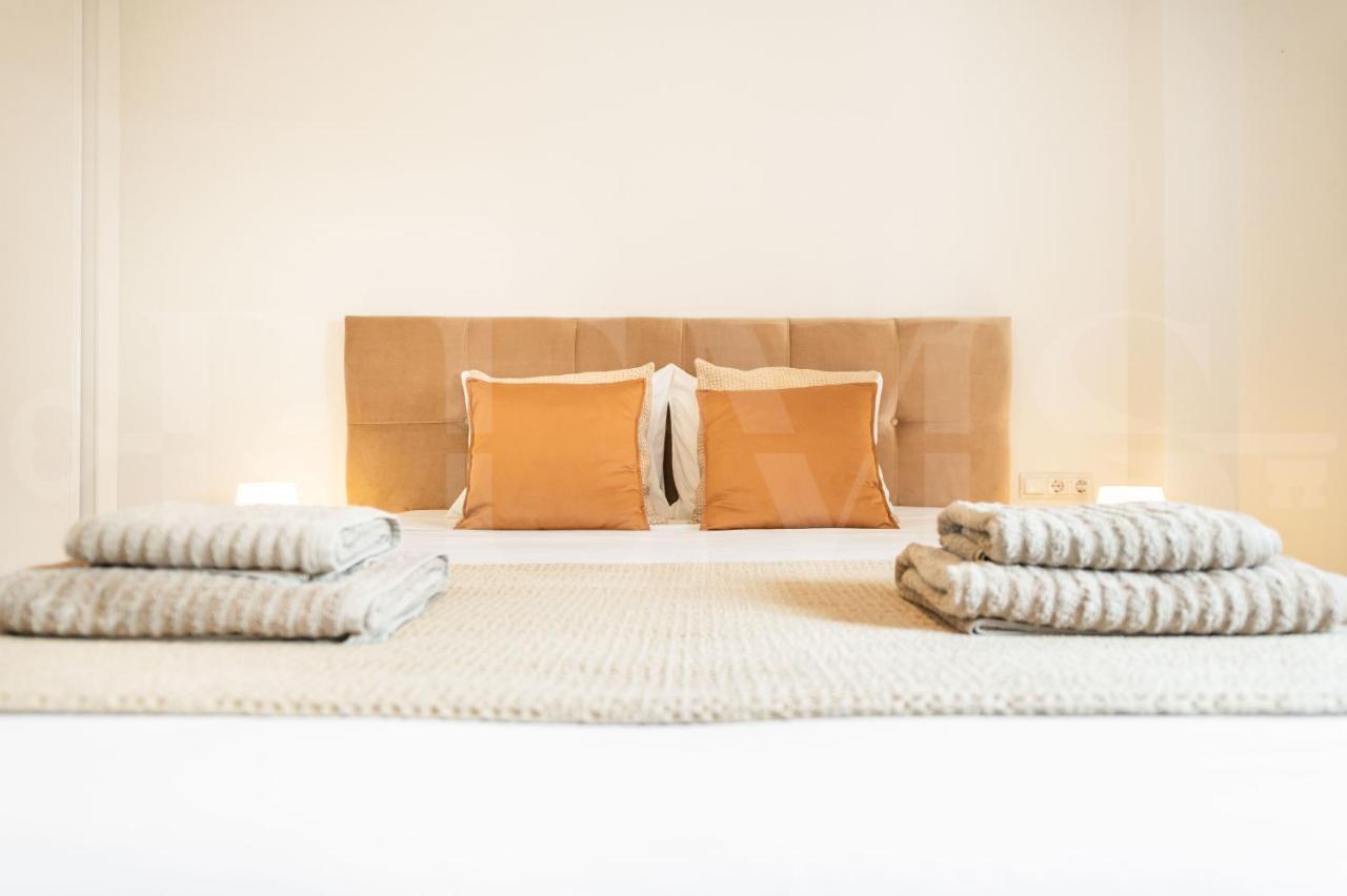 Spacious Apartment Next To Plaza De La Merced By Rems Málaga Kültér fotó